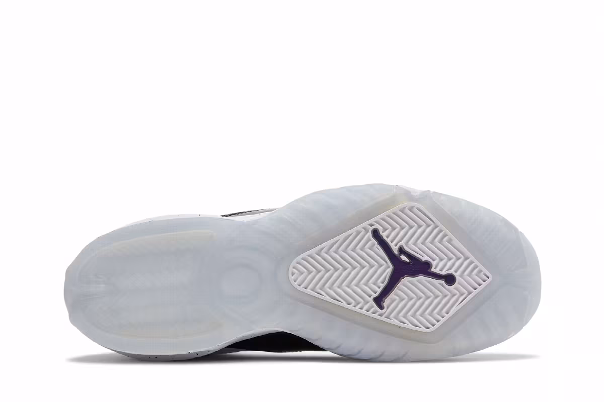 Air Jordan B'Loyal GS White Court Purple, view 5
