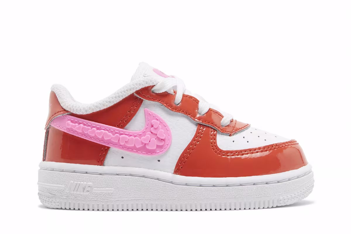 Nike Force 1 Low TD Valentine's Day 2023, view 2