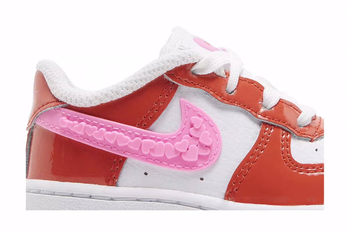 Nike Force 1 Low TD Valentine's Day 2023, view 3