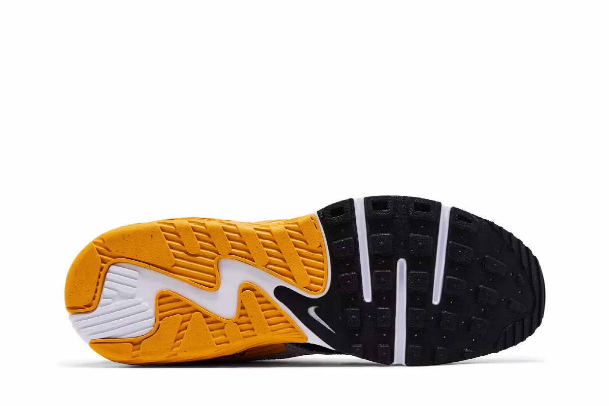 Nike Air Max Excee White University Gold, view 5