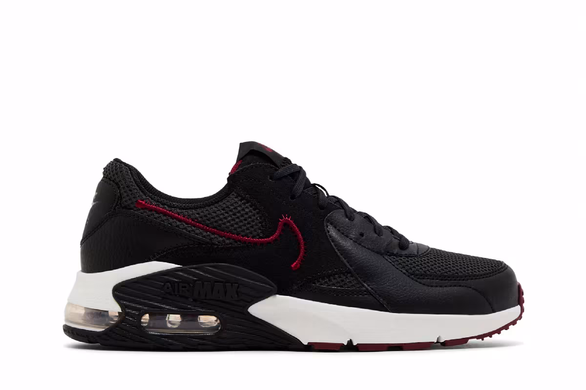 Nike Air Max Excee Black Team Red, view 2