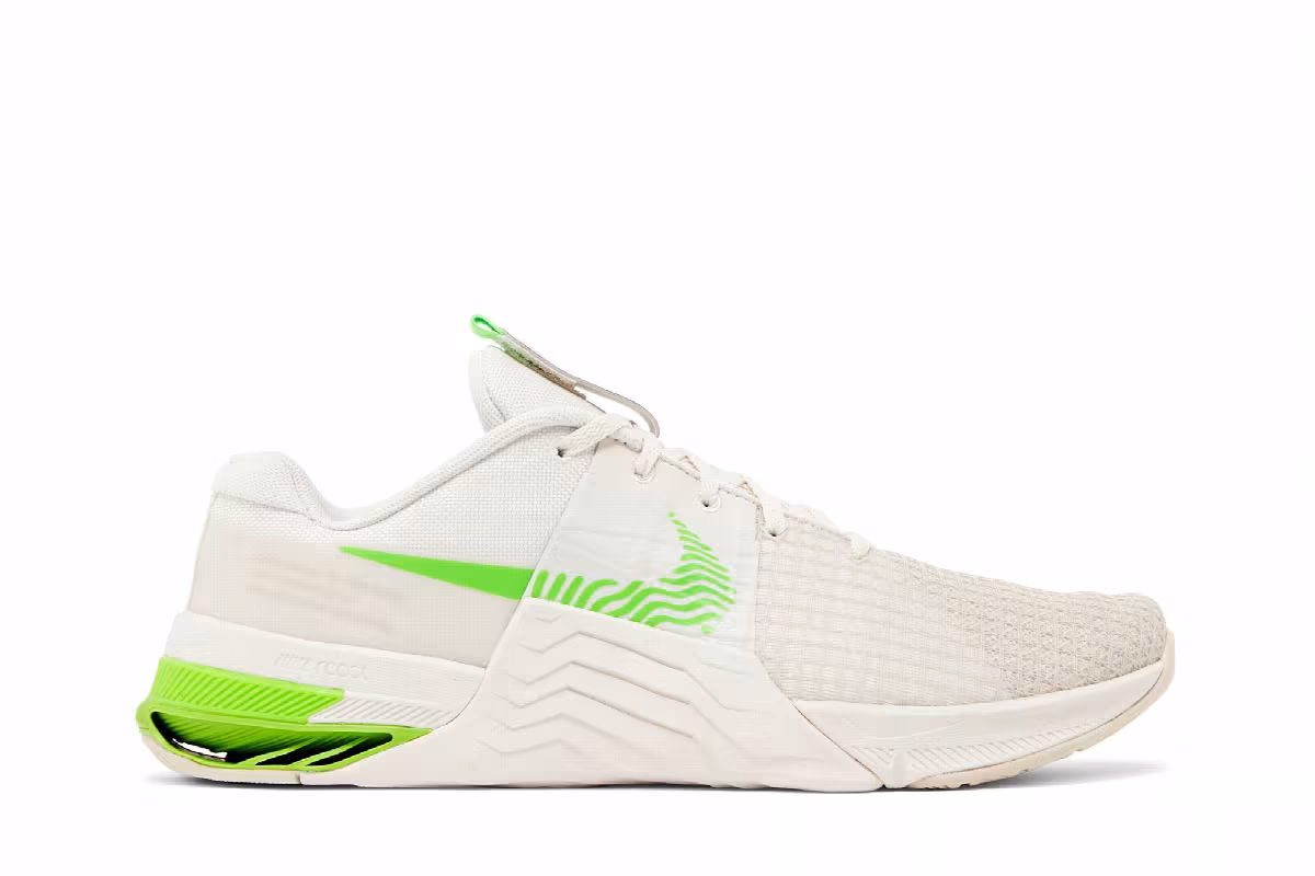 Nike Metcon 8 Phantom Green Strike, view 2