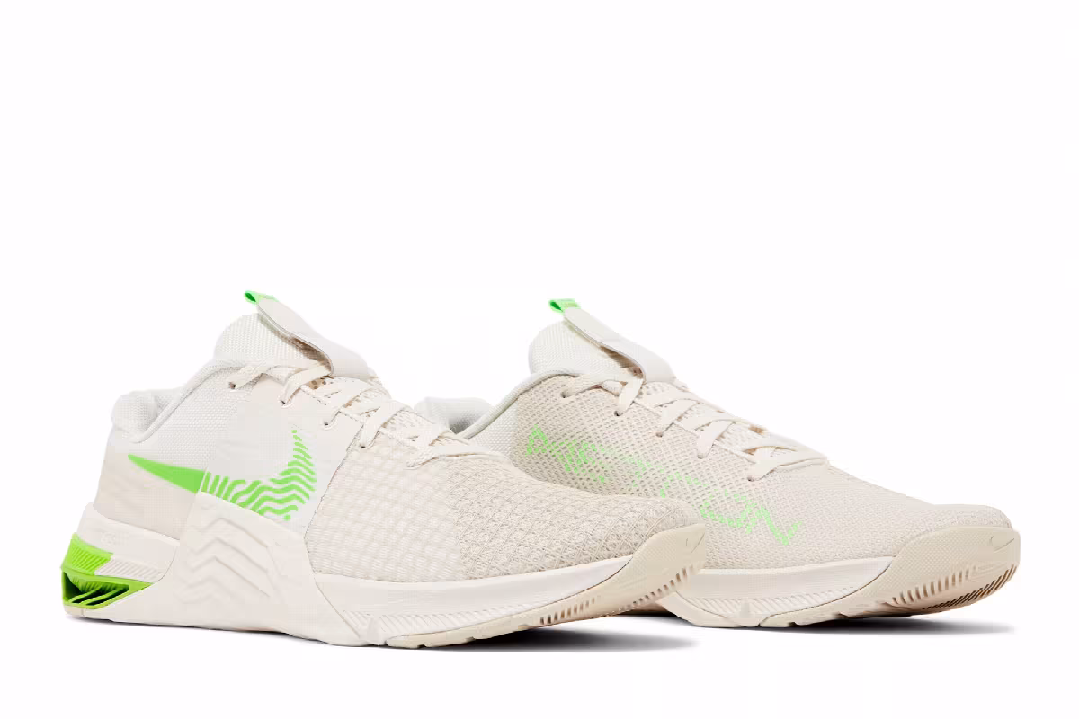 Nike Metcon 8 Phantom Green Strike, view 9