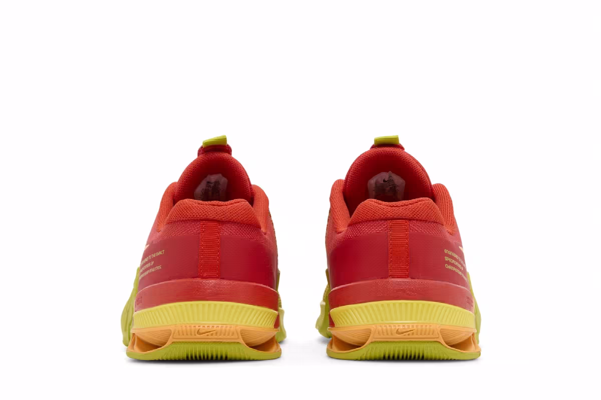 Nike Metcon 8 AMP Picante Red Bright Cactus, view 7