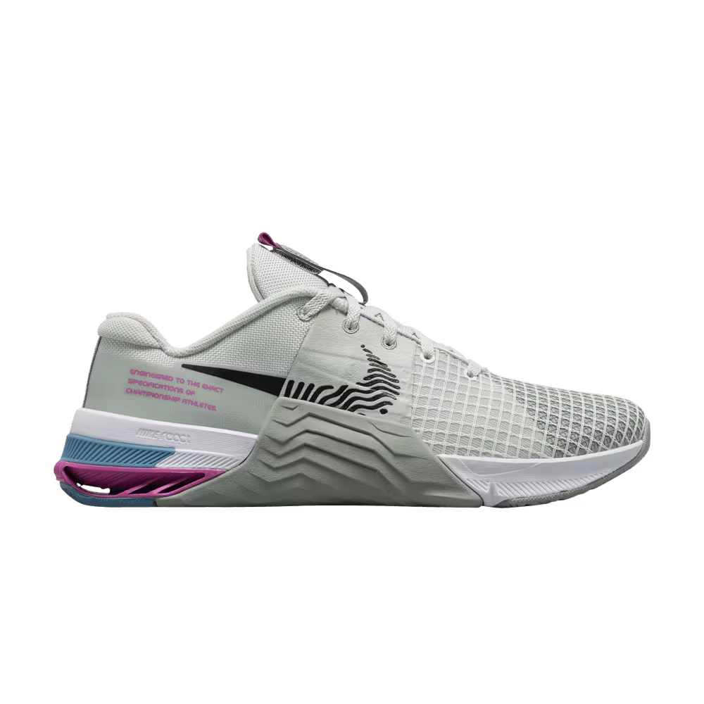 Nike Women's Metcon 8 Mica Green
