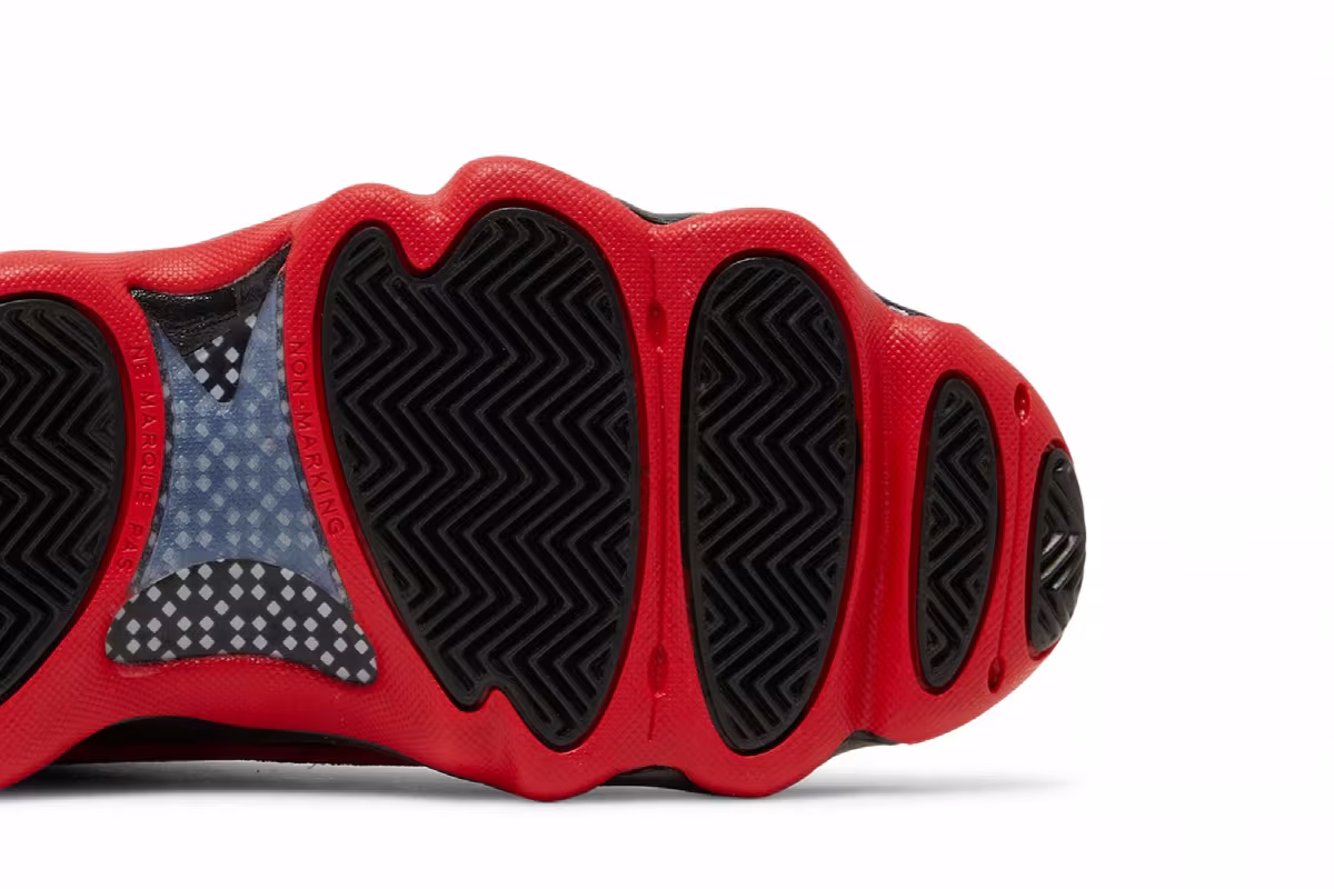 Air Jordan Pro Strong GS Bred, view 6