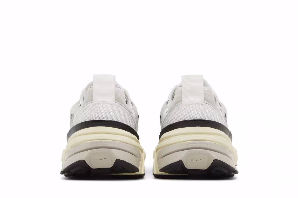 Nike Women's V2K Run Summit White, view 7