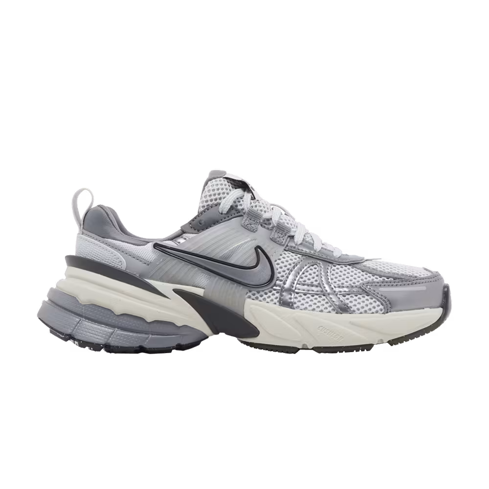 Nike Women's V2K Run Pure Platinum Wolf Grey