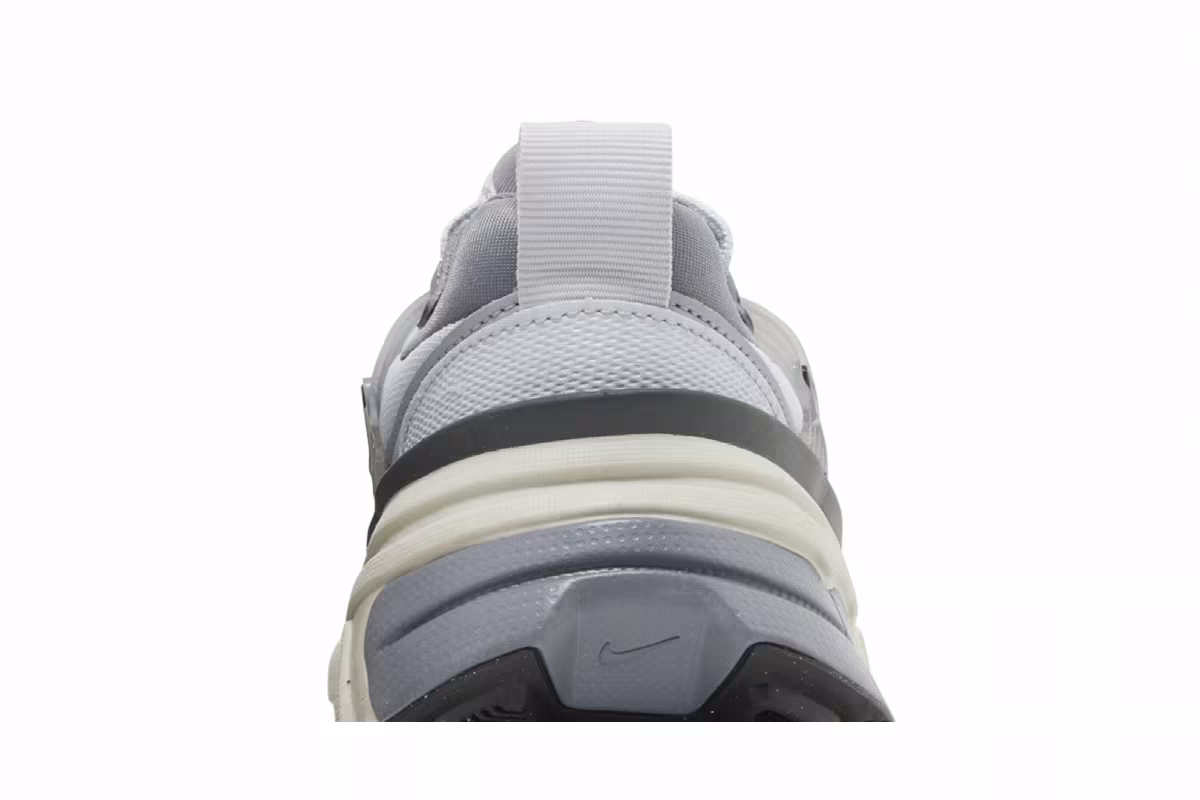 Nike Women's V2K Run Pure Platinum Wolf Grey, view 8