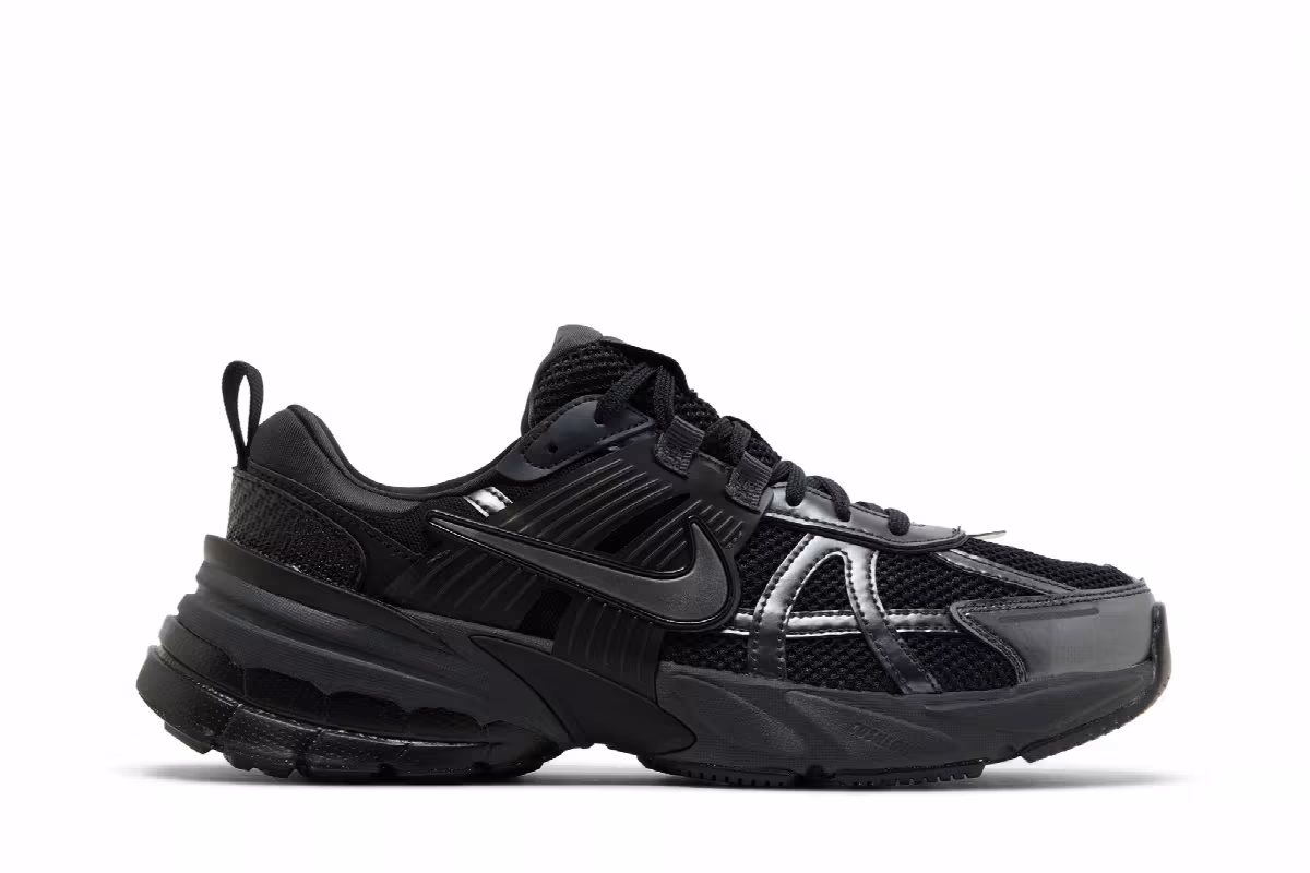 Nike V2K Run Black Anthracite, view 2