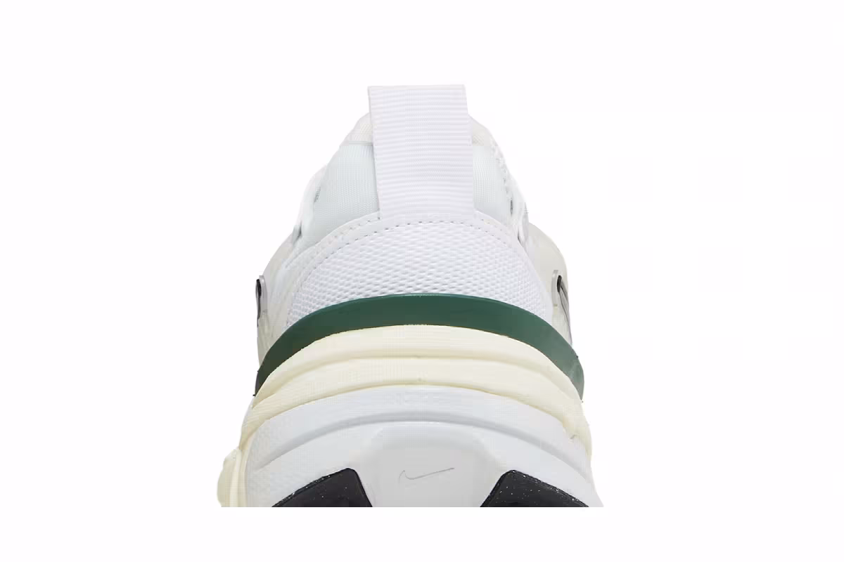 Nike Women's V2K Run Fir, view 8