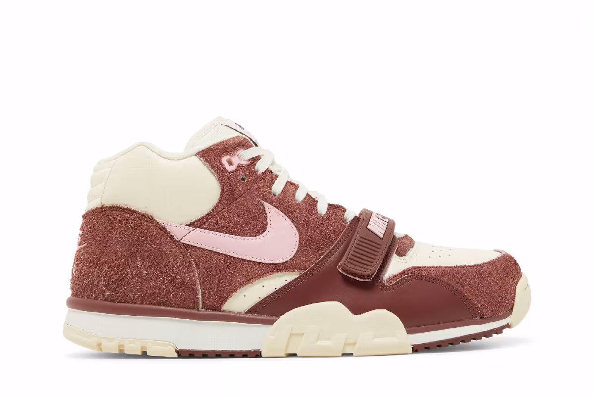 Nike Men's Air Trainer 1 Valentine's Day, view 2