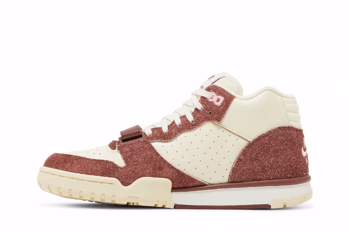 Nike Men's Air Trainer 1 Valentine's Day, view 4