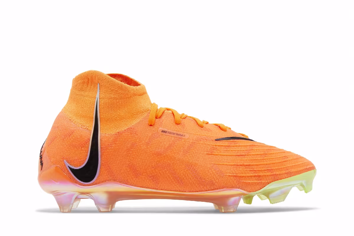Nike Women's Phantom Luna Elite NU FG United Pack, view 2