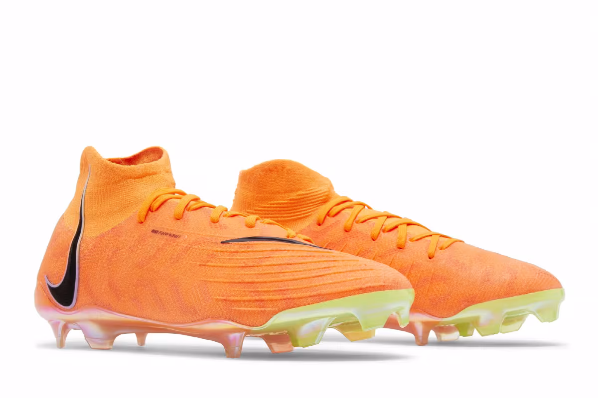 Nike Women's Phantom Luna Elite NU FG United Pack, view 9