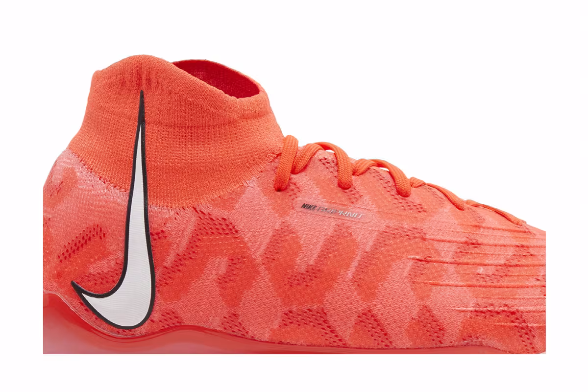 Nike Women's Phantom Luna Elite FG Ready Pack, view 3