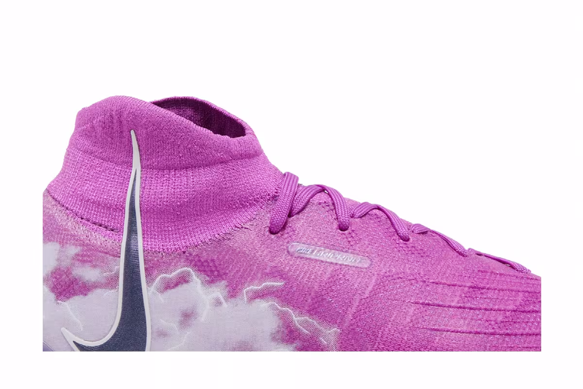 Nike Women's Phantom Luna Elite SE FG Thunder Pack, view 3