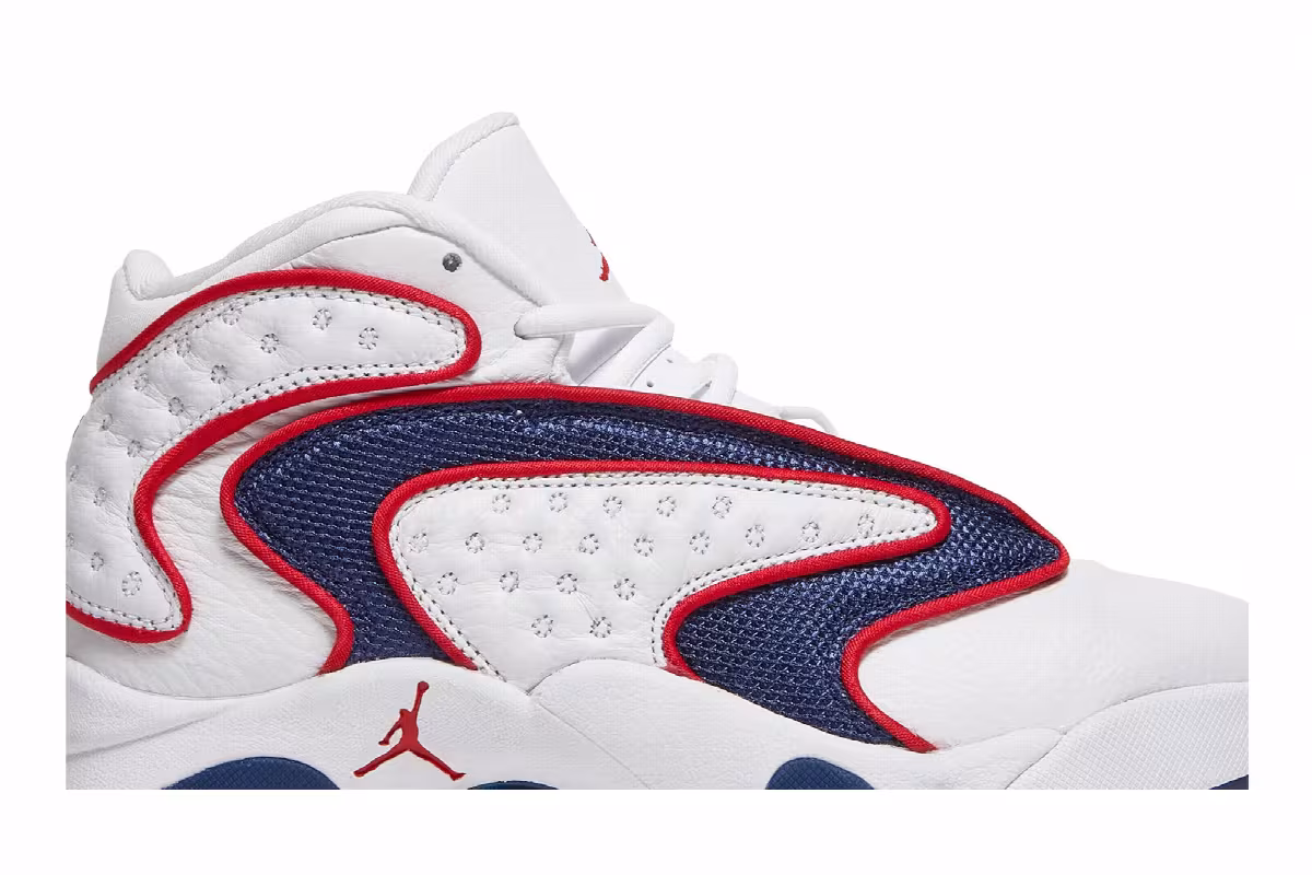 Women's Air Jordan OG USA, view 3