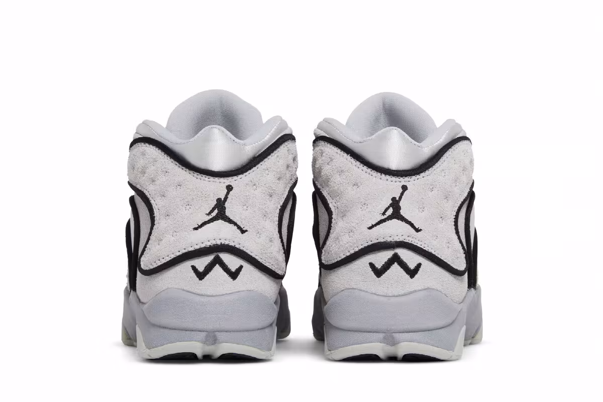 Women's Air Jordan OG Tech Grey, view 7