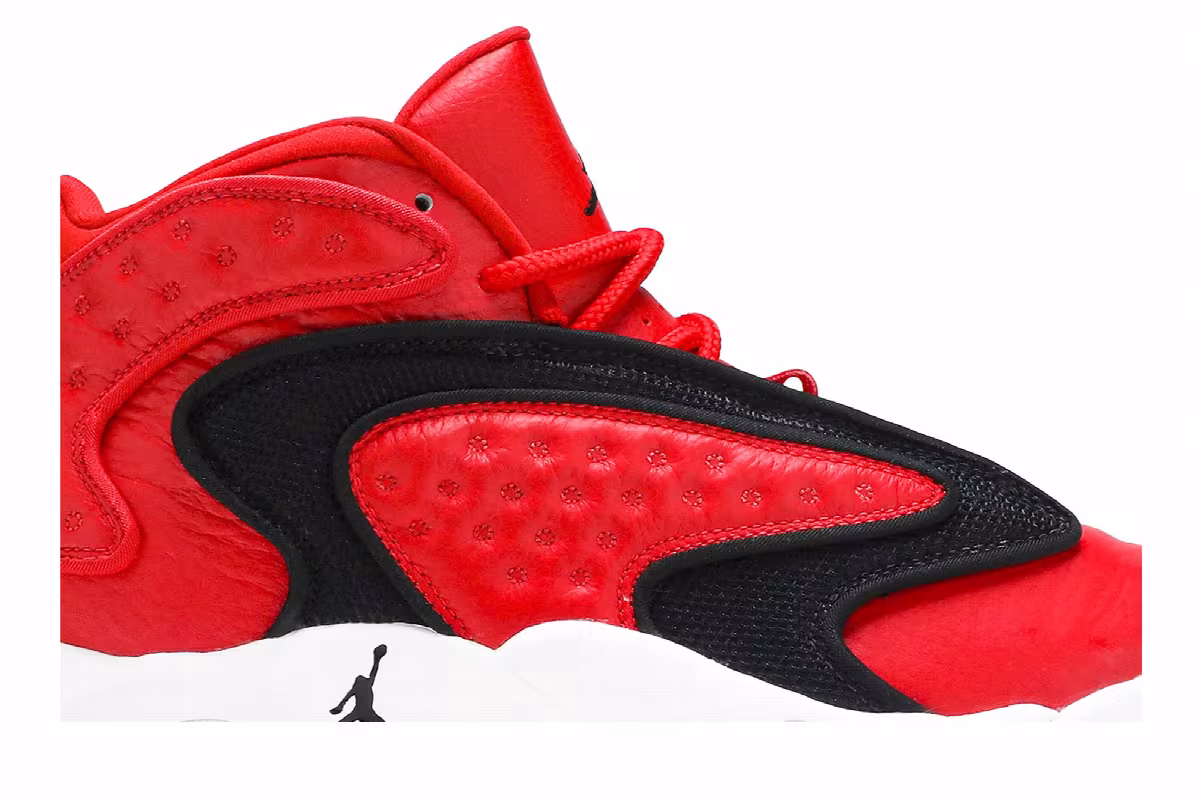 Women's Air Jordan OG University Red, view 3