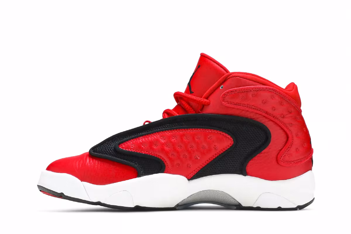 Women's Air Jordan OG University Red, view 4