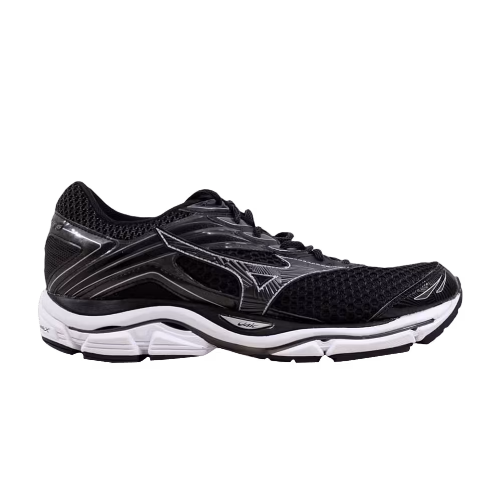 Mizuno Wave Enigma 6