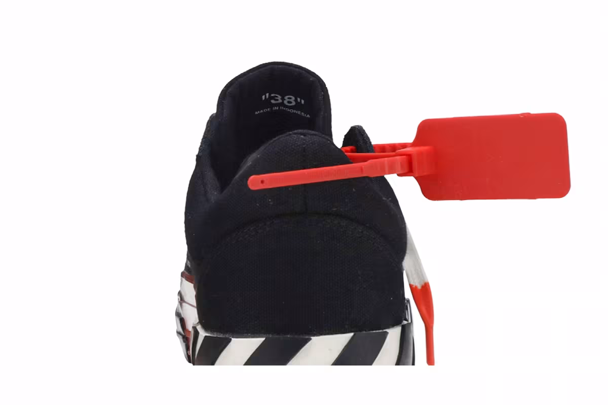 Off-White Women's Vulc Low Top Black, view 8