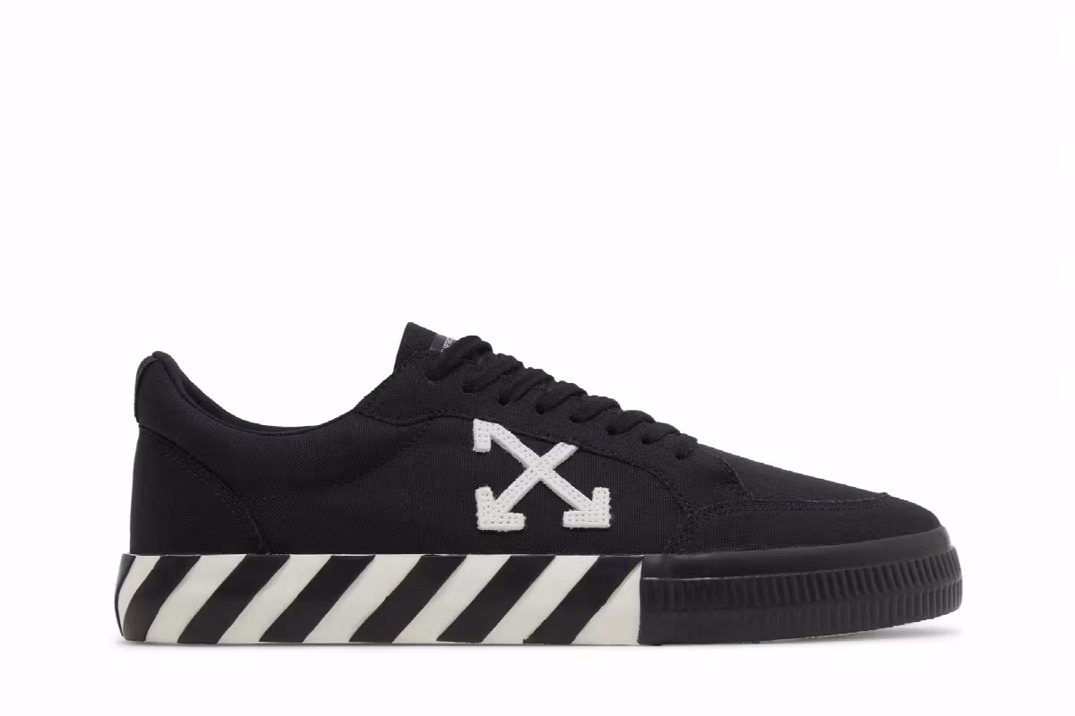 Off-White Vulc Sneaker Black White, view 2