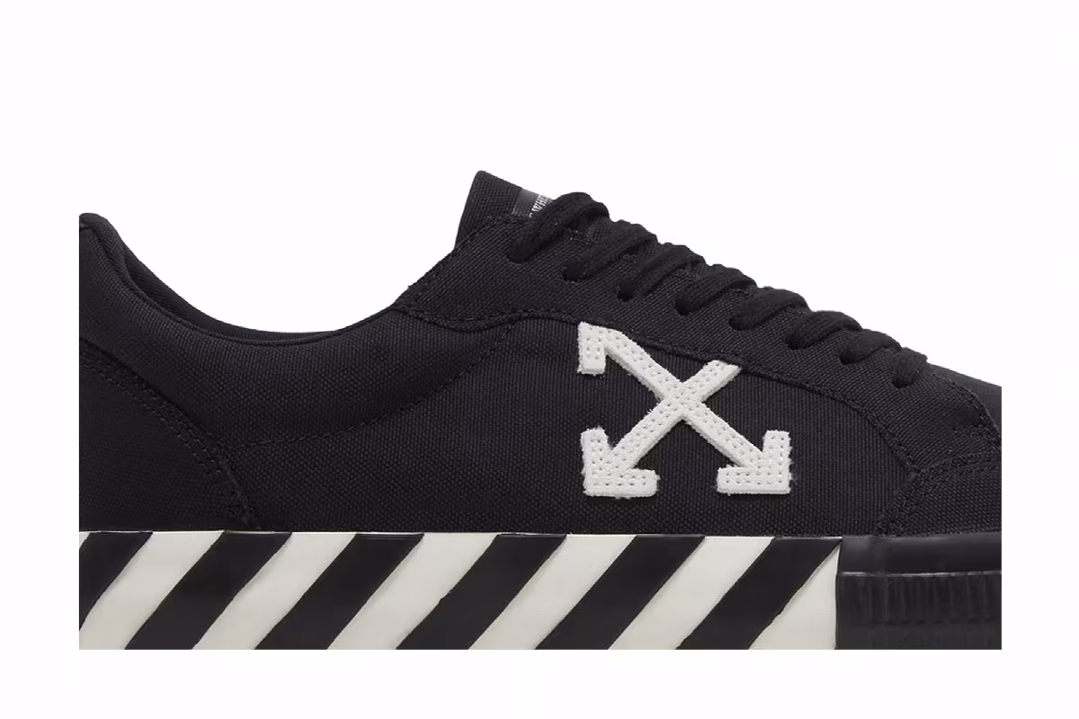 Off-White Vulc Sneaker Black White, view 3