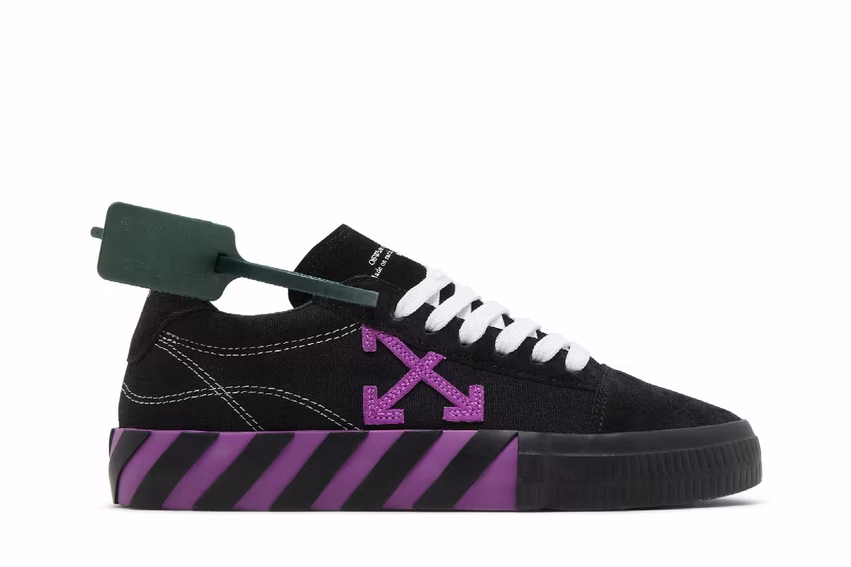 Off-White Women's Vulc Low Black Fuchsia, view 2