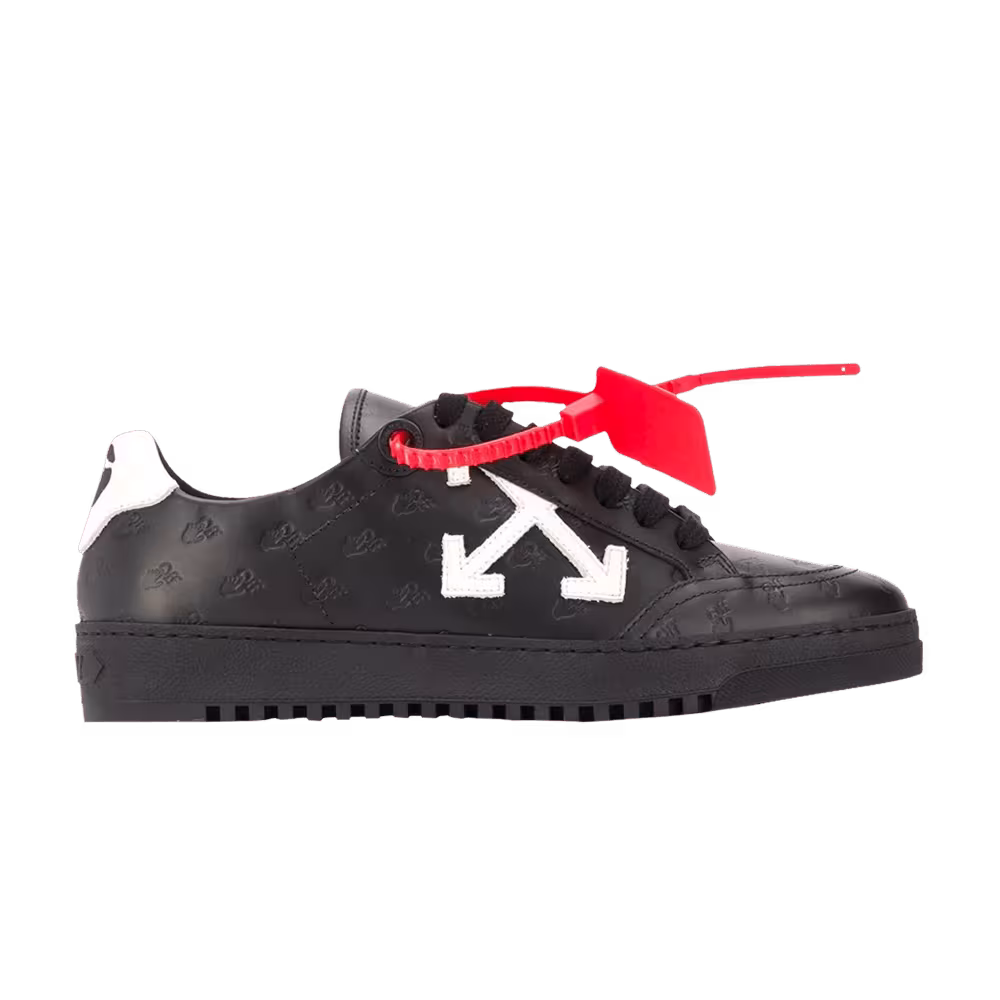 Off-White Women's Arrow 2.0 Debossed Allover Logo - Black