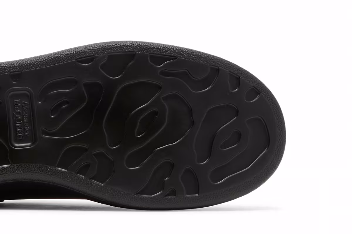 Alexander McQueen Oversized Sneaker Black Gold, view 6