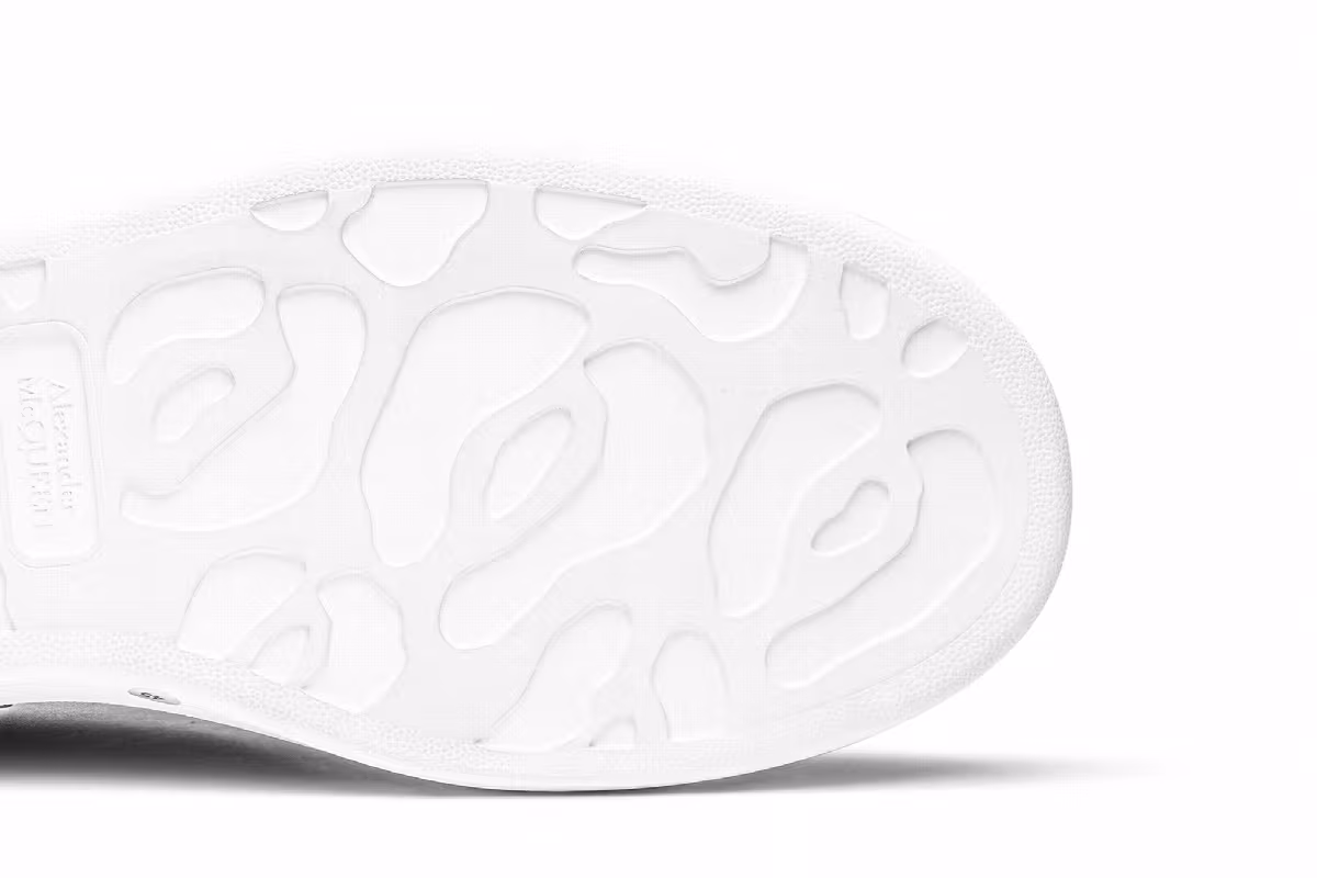 Alexander McQueen Oversized Sneaker Black White, view 6