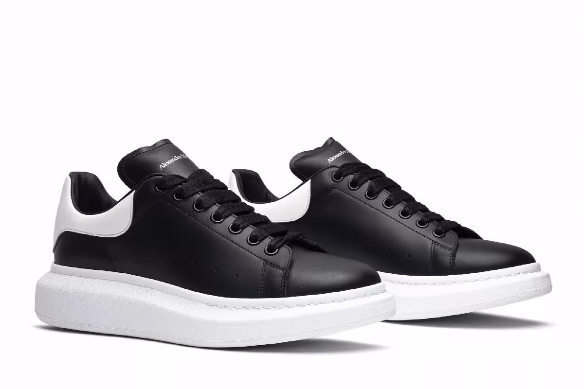 Alexander McQueen Oversized Sneaker Black White, view 9