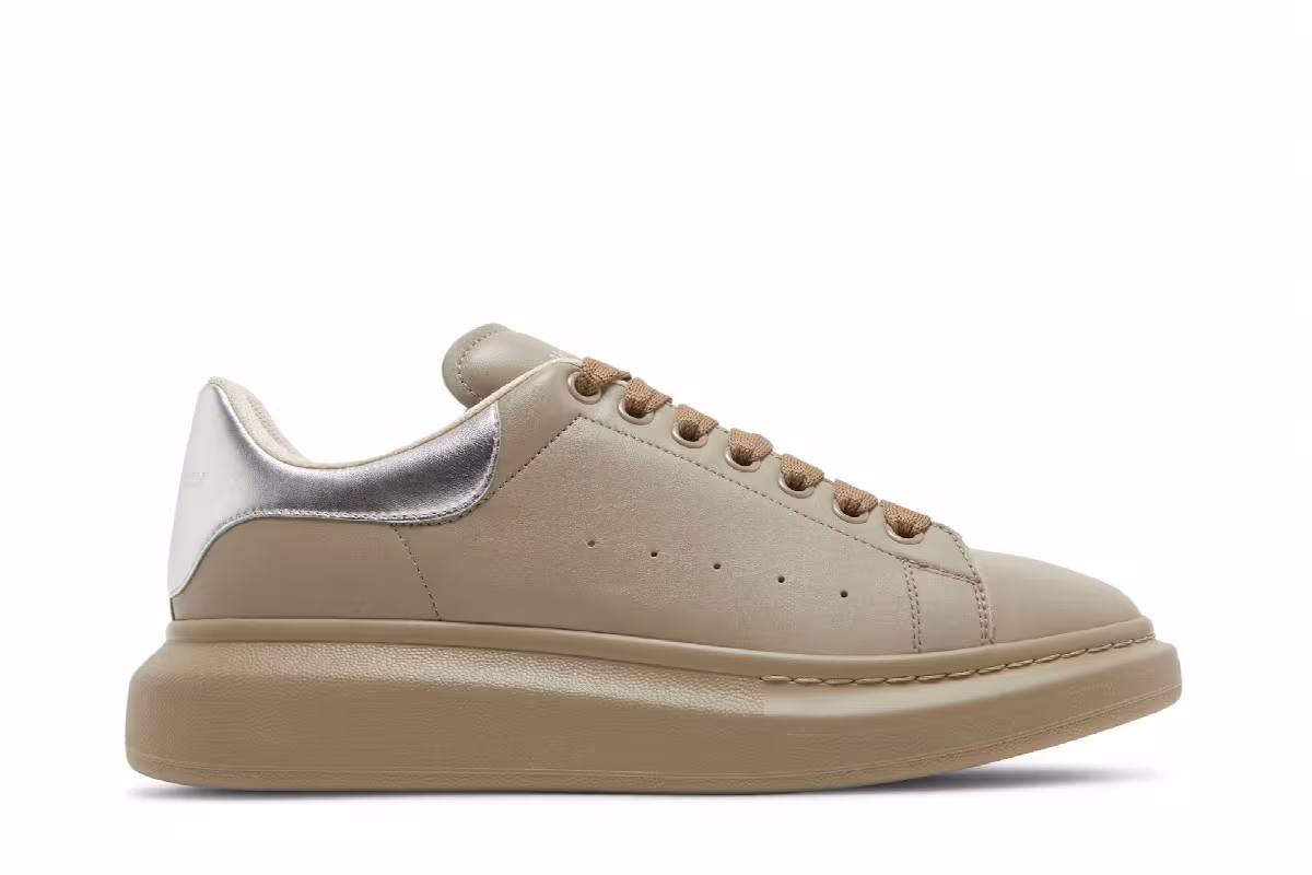 Alexander McQueen Oversized Sneaker Beige Silver, view 2