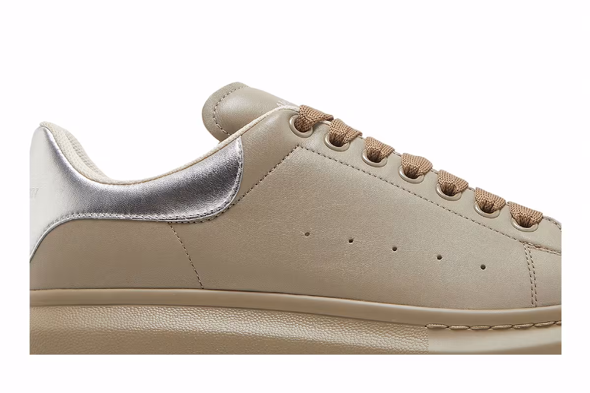Alexander McQueen Oversized Sneaker Beige Silver, view 3