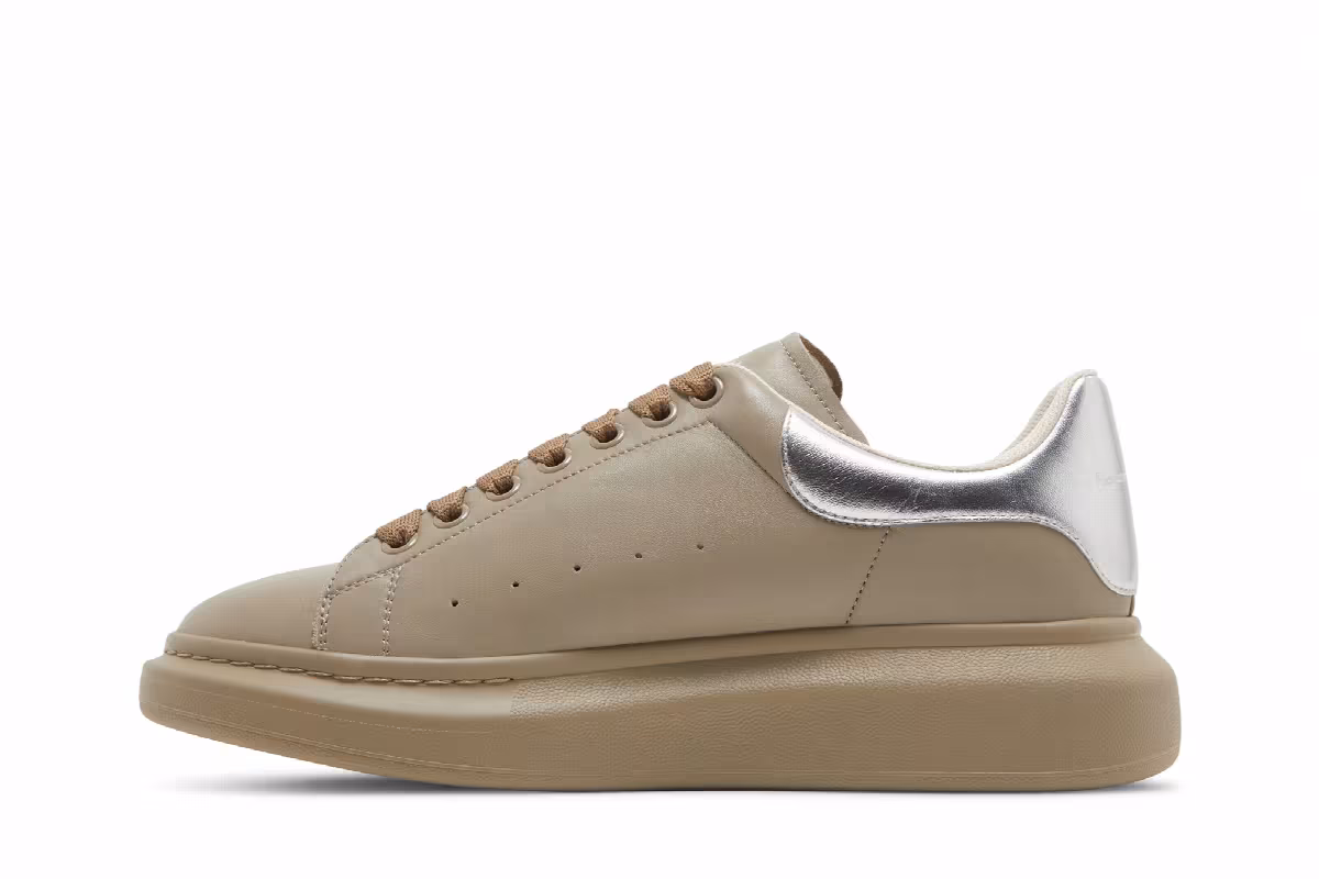 Alexander McQueen Oversized Sneaker Beige Silver, view 4