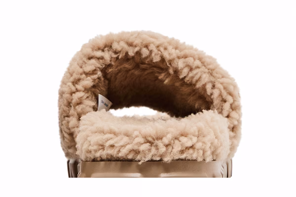 UGG Women's Cozetta Curly Slipper Sand, view 8