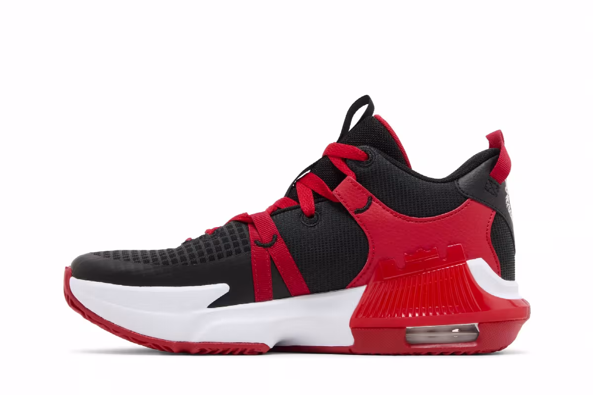 Nike LeBron Witness 7 GS Bred, view 4