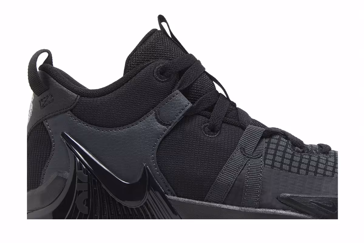 Nike LeBron Witness 7 GS Black Anthracite, view 3
