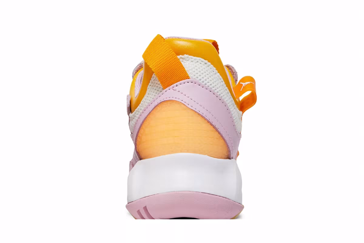 Air Jordan MA2 GS White Light Arctic Pink Gold, view 8