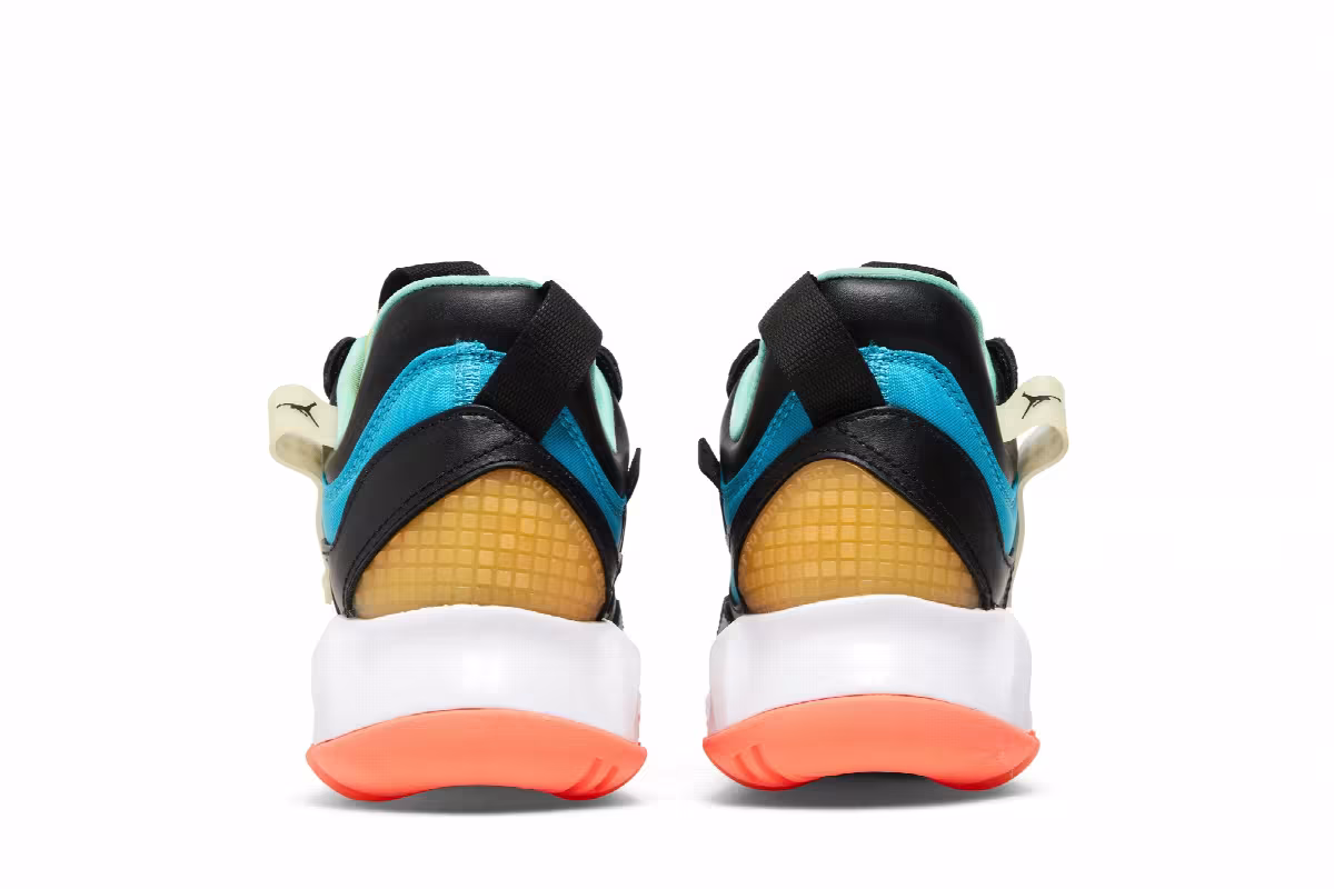 Air Jordan MA2 GS Black Light Blue Fury, view 7