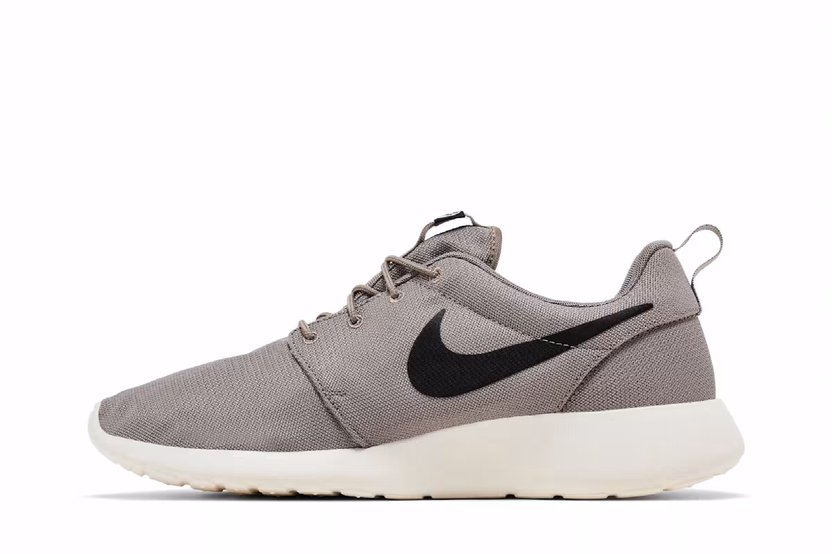 Nike Roshe One Light Taupe, view 4