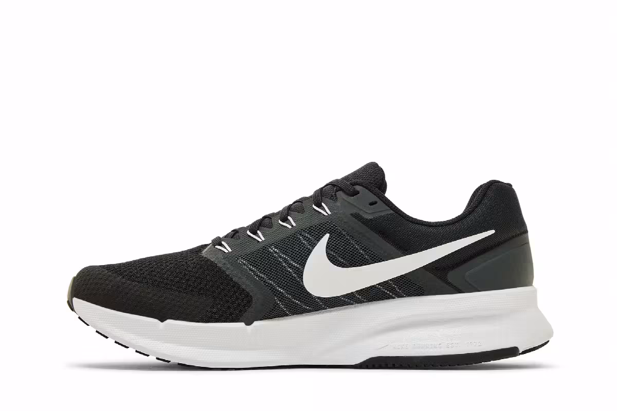 Nike Run Swift 3 Black White, view 4