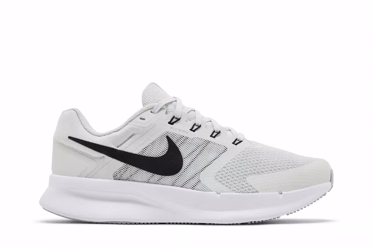Nike Run Swift 3 Photon Dust Black, view 2