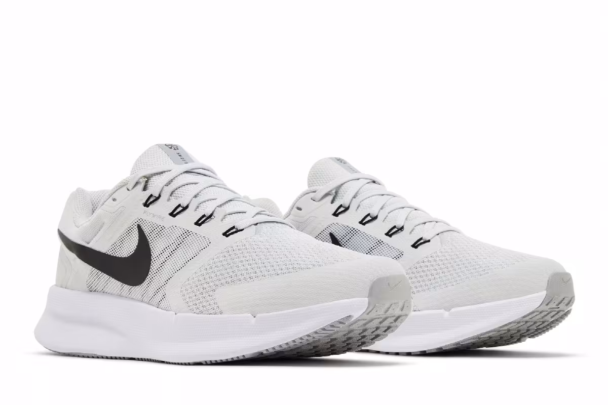 Nike Run Swift 3 Photon Dust Black, view 9