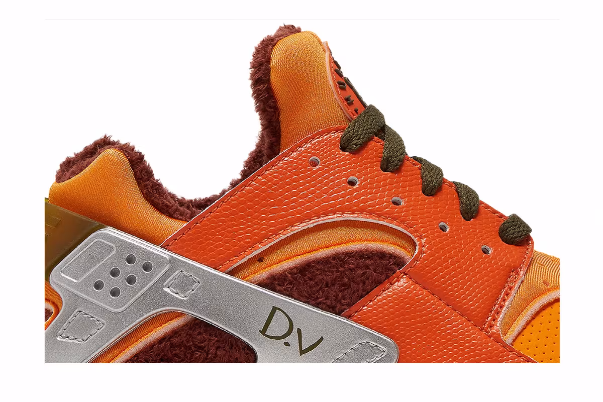 Nike Air Huarache Doernbecher 2023, view 3
