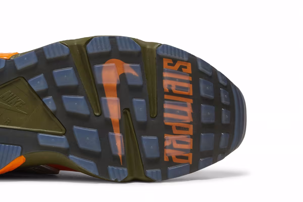 Nike Air Huarache Doernbecher 2023, view 6