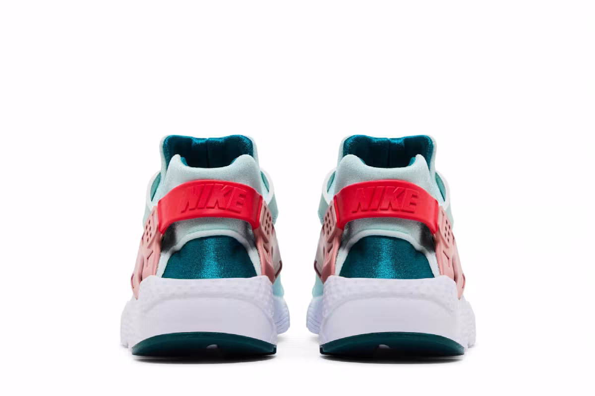 Nike Huarache Run GS Jade Ice Red Stardust, view 7