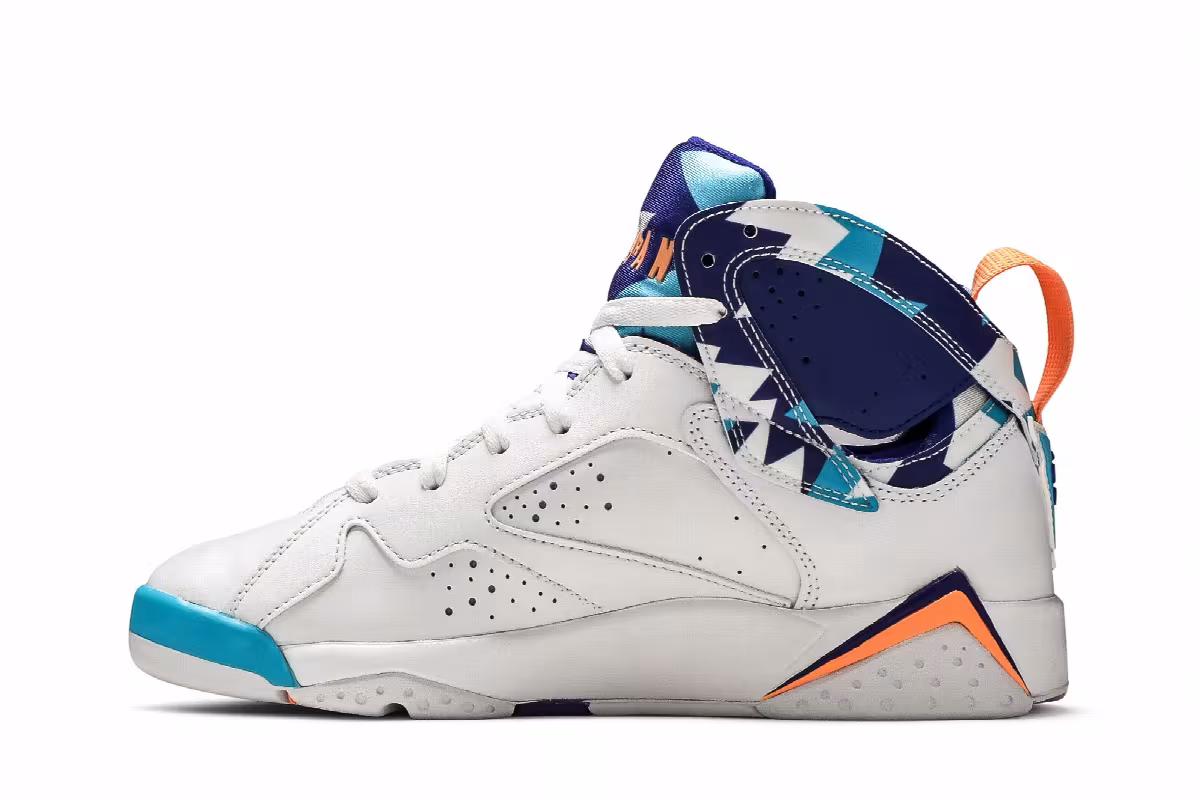 Air Jordan 7 GS Chlorine Blue, view 4